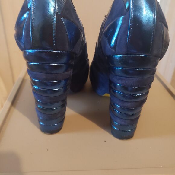 Irregular Choice Chunky Platform Heels blue suede and blue Lamé
Size 37
Preowned - Picture 6 of 6